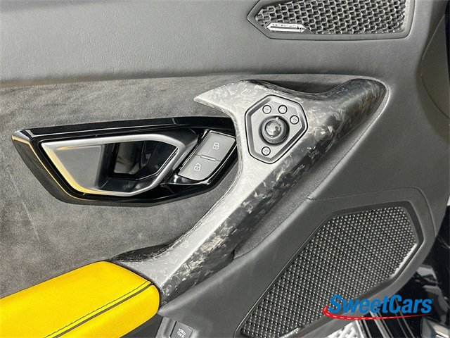 Used 2021 Lamborghini Huracan EVO image 29