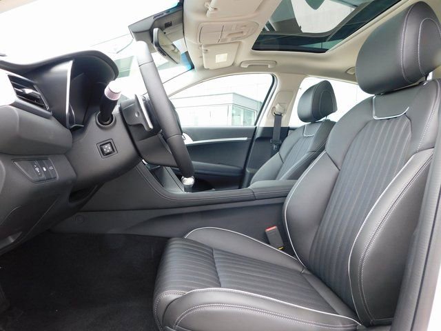 New 2026 Genesis G70 2.5T Prestige RWD image 3
