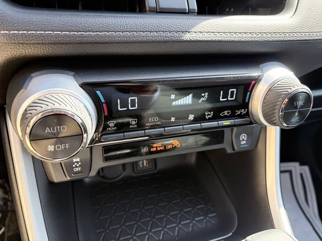 Used 2025 Toyota RAV4 XLE FWD image 19