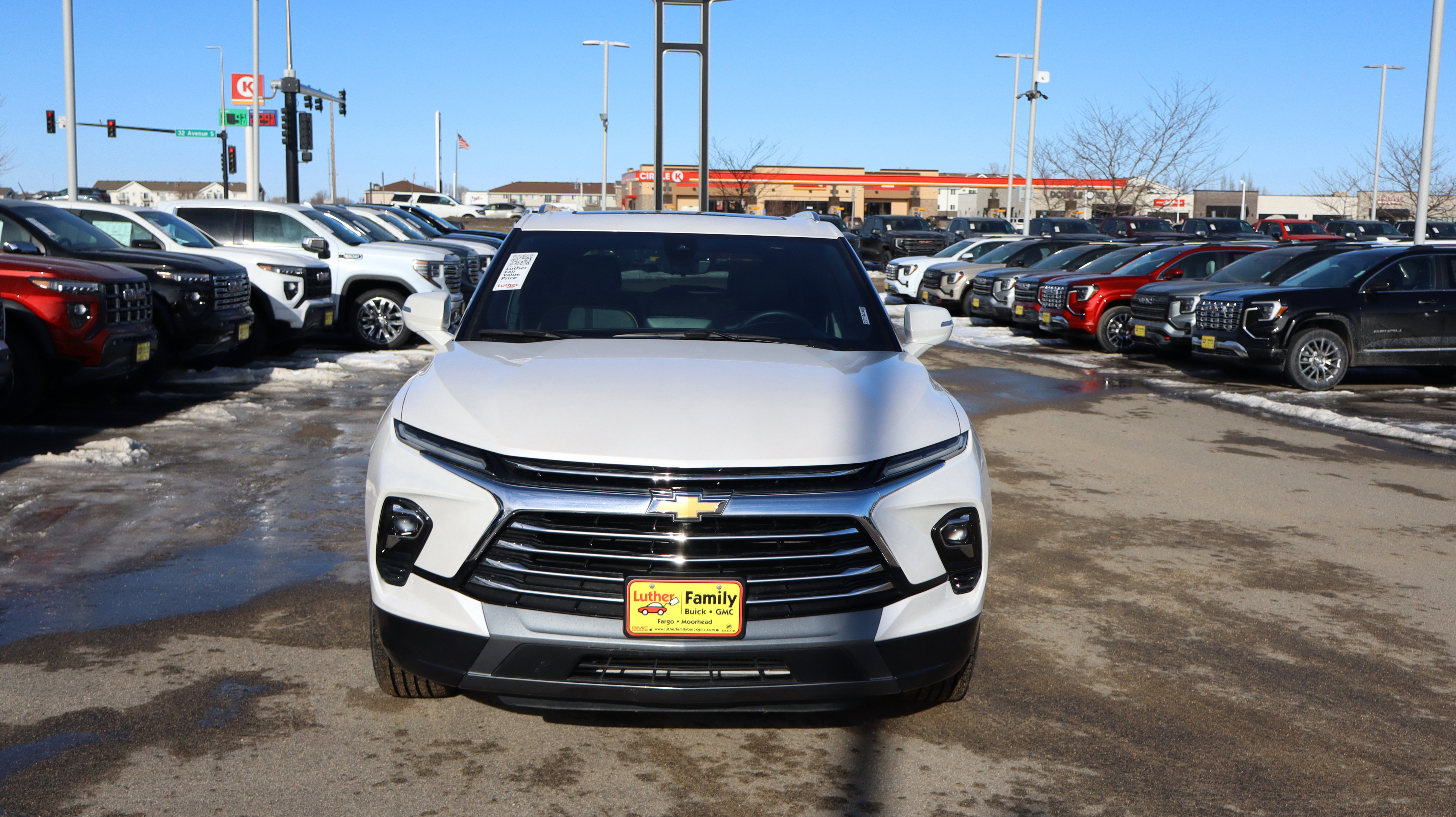 Certified 2025 Chevrolet Blazer Premier w/ Driver Confidence II Package image 2