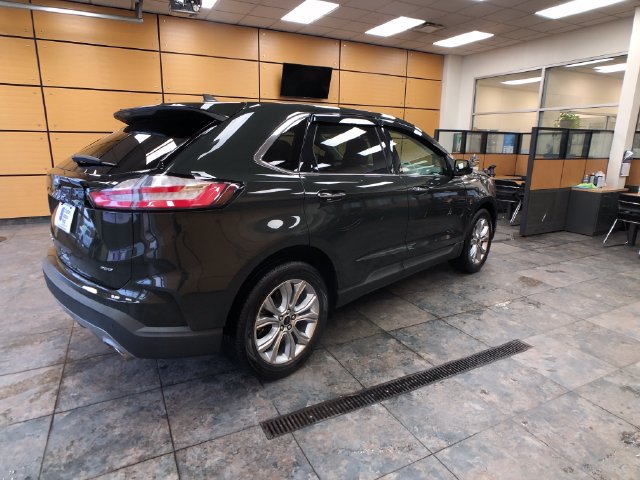 Certified 2023 Ford Edge Titanium w/ Cargo Accessory Package AWD/4WD image 7