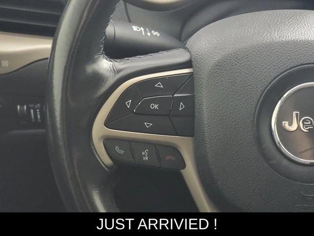 Used 2016 Jeep Cherokee Latitude AWD/4WD image 27
