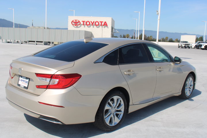 Used 2019 Honda Accord LX image 3