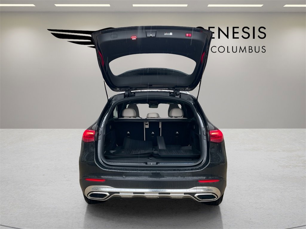 Used 2024 Mercedes-Benz GLC 300 4MATIC image 11