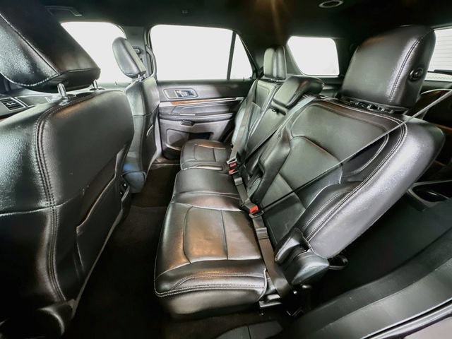 Used 2019 Ford Explorer Limited w/ Class III Trailer Tow Package AWD/4WD image 32