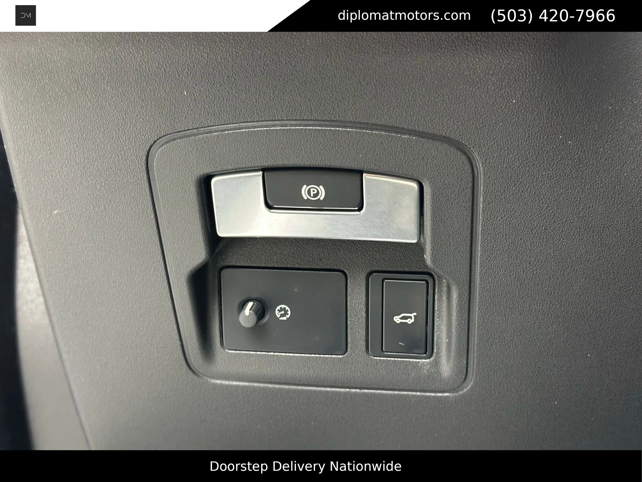 Used 2019 Land Rover Range Rover Velar R-Dynamic SE image 38