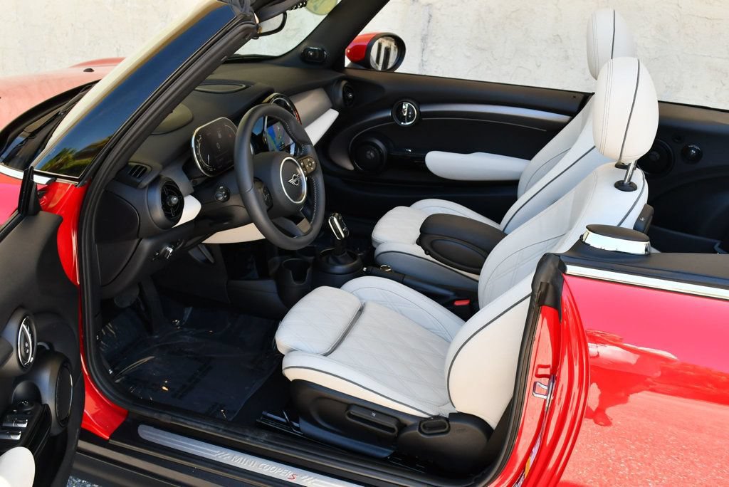 Used 2024 MINI Cooper S FWD image 14