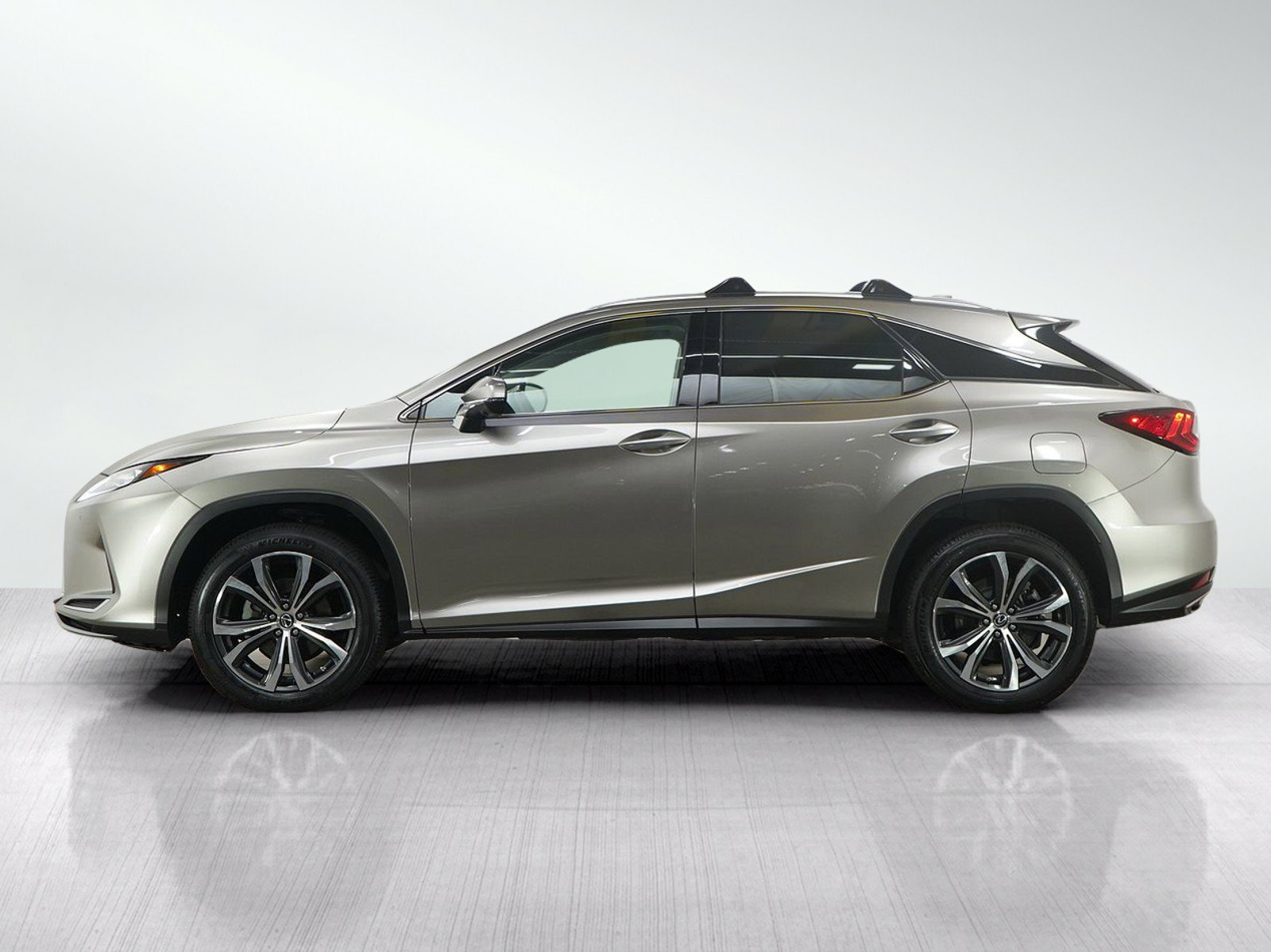 Used 2022 Lexus RX 350 FWD w/ Premium Package image 2
