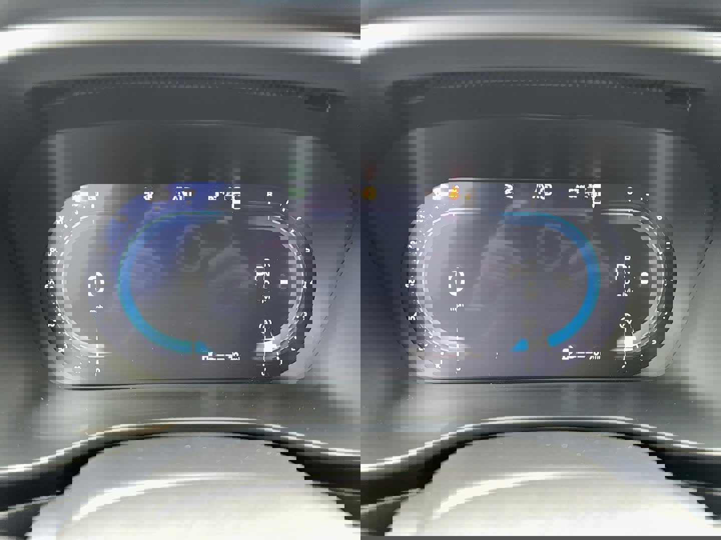 New 2025 Volvo XC40 B5 Ultra w/ Protection Package image 20