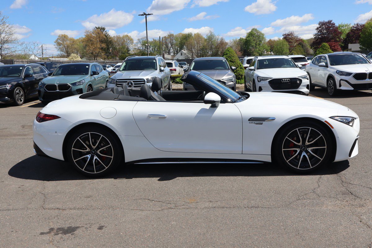 Used 2022 Mercedes-Benz SL 55 AMG 4MATIC image 10
