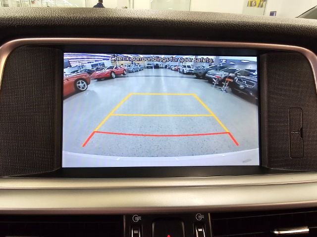 Used 2020 Kia Optima SX image 17