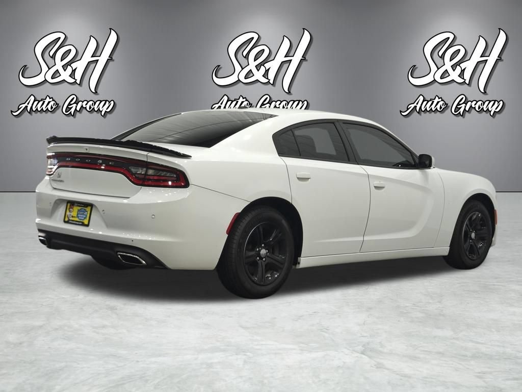 Used 2022 Dodge Charger SXT RWD image 16