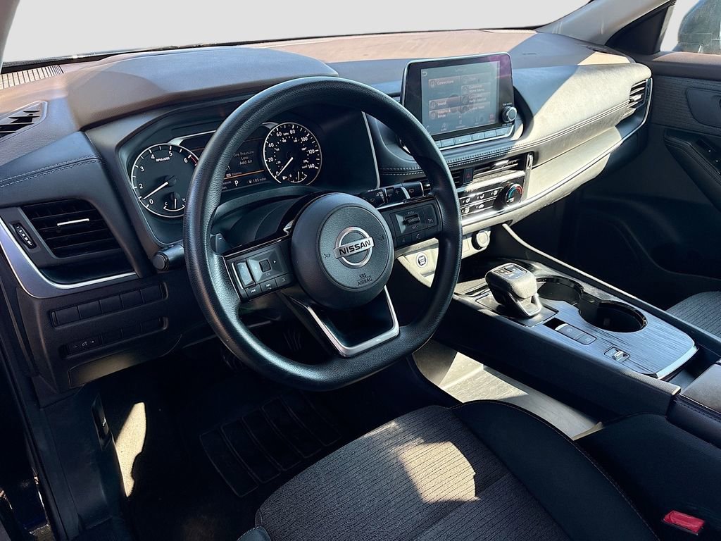 Used 2021 Nissan Rogue S image 9