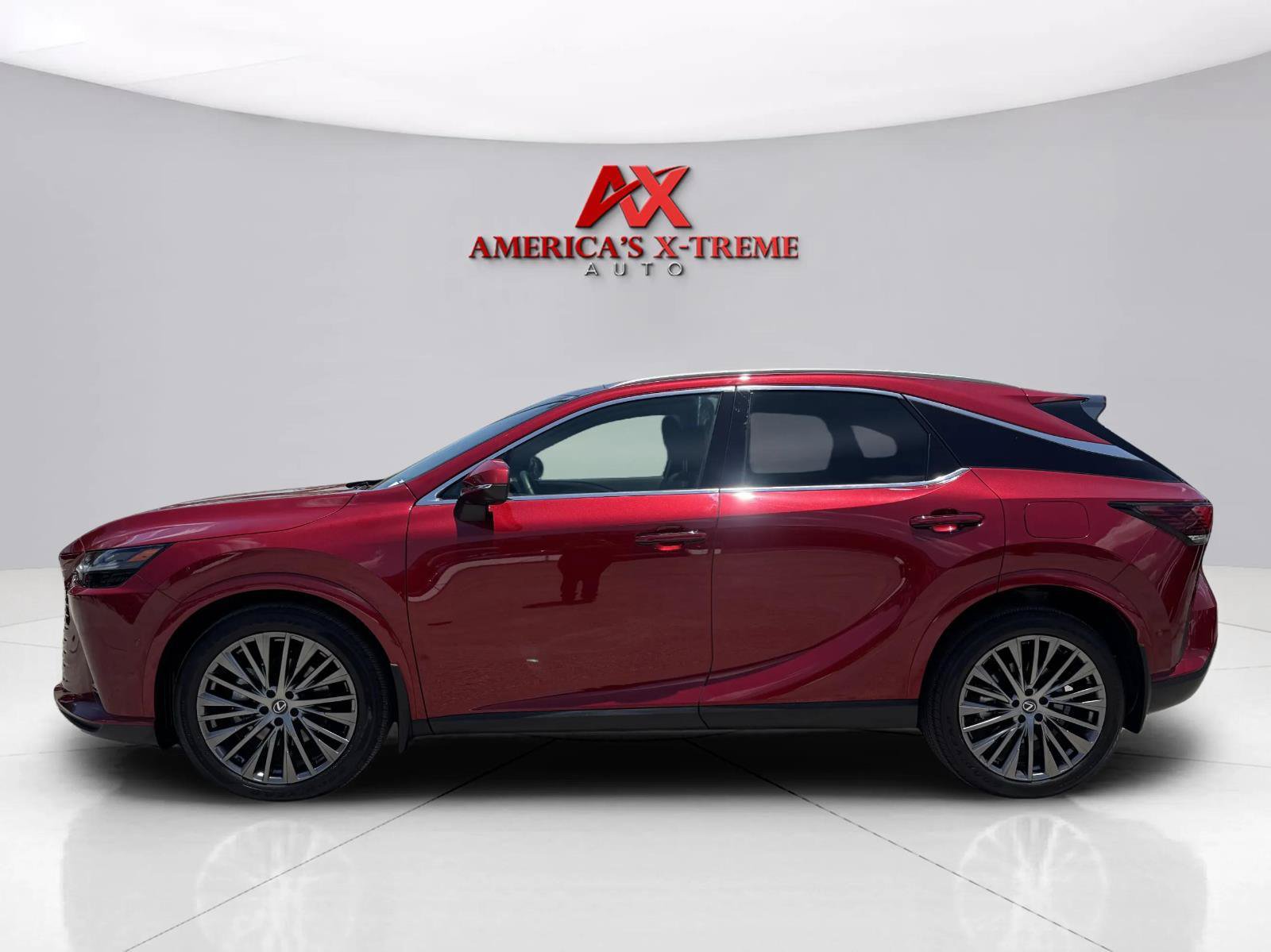 Used 2024 Lexus RX 350 AWD w/ Convenience Package image 2