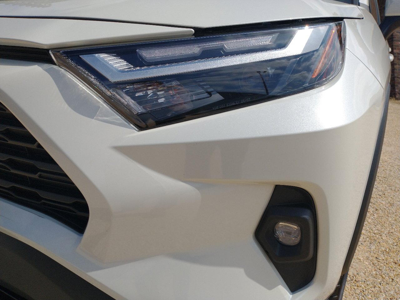 Used 2022 Toyota RAV4 XLE Premium image 32