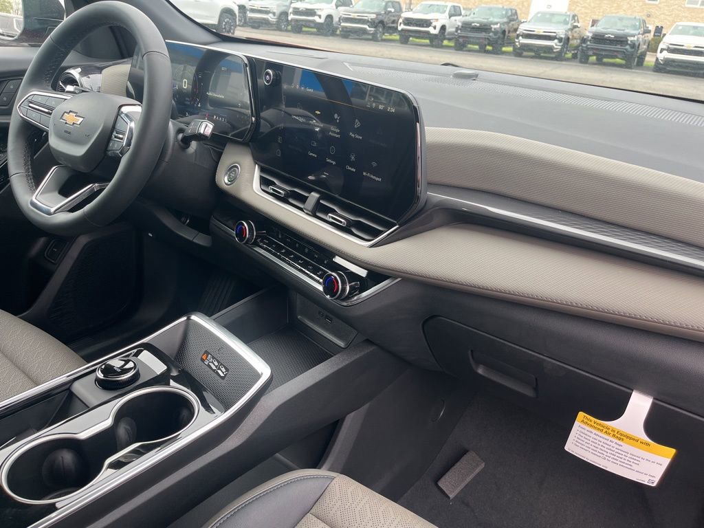 New 2026 Chevrolet Equinox LT w/ Convenience Package II FWD image 33