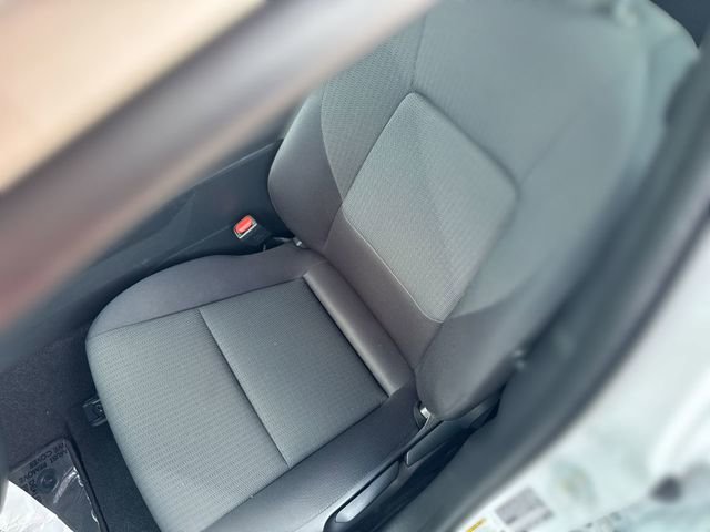 Used 2025 Toyota Prius LE FWD image 20