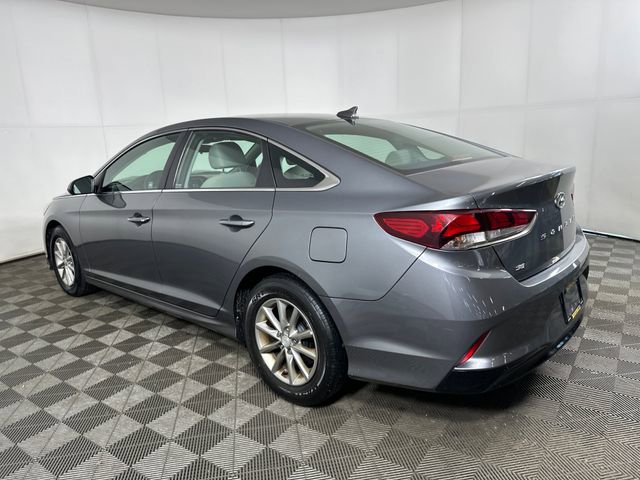 Used 2018 Hyundai Sonata SE w/ Cargo Package image 5