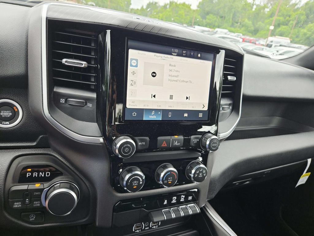 New 2026 RAM 1500 Express AWD/4WD image 23