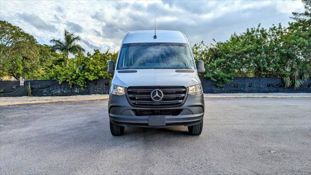 Used 2019 Mercedes-Benz Sprinter 2500 w/ Driver Convenience Package image 13