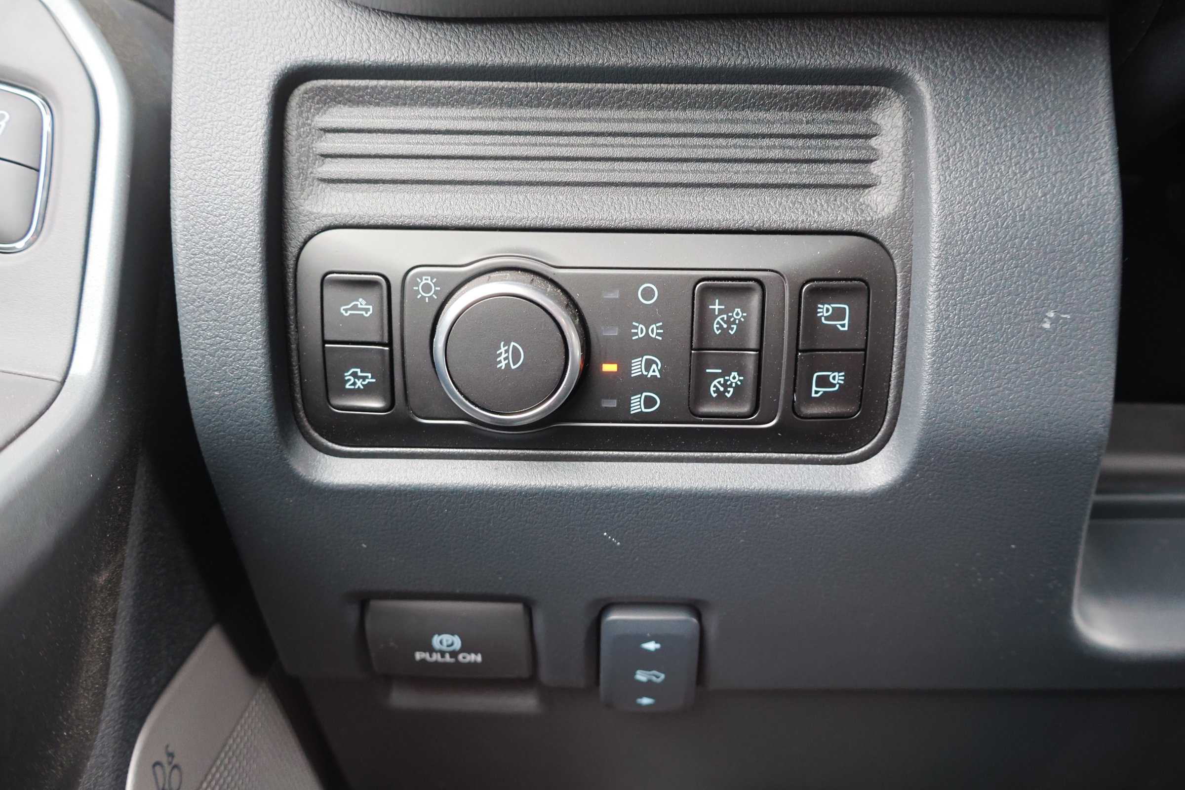 New 2026 Ford F450 Lariat w/ Chrome Package image 17