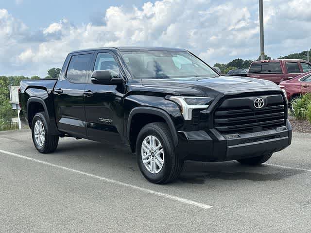Used 2023 Toyota Tundra SR5 w/ SR5 Premium Package AWD/4WD image 27