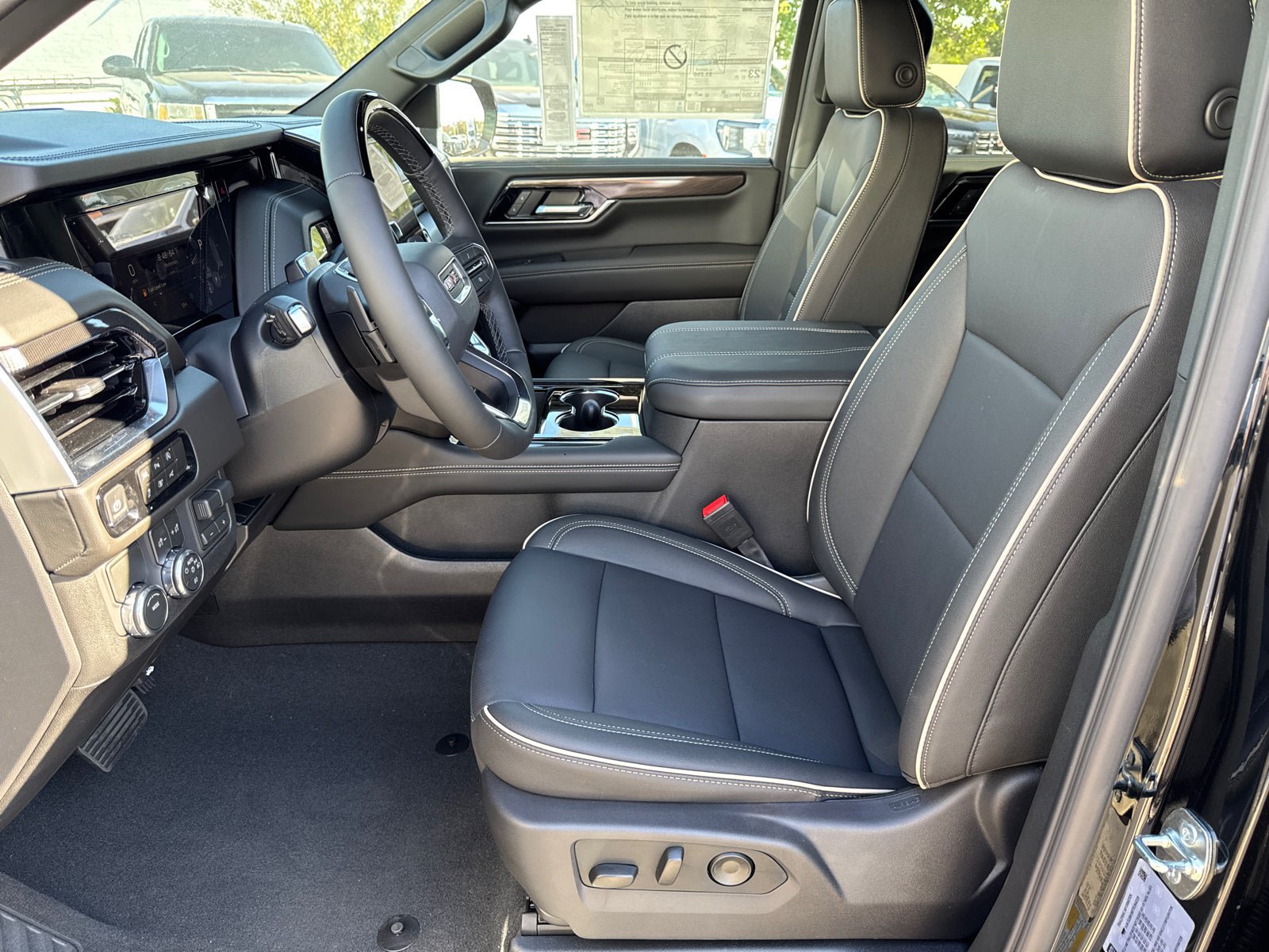 New 2026 GMC Yukon Elevation RWD image 31