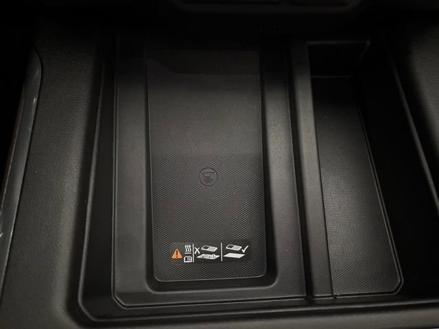 Used 2022 Chevrolet Silverado 3500 High Country w/ Snow Plow Prep/Camper Package image 70