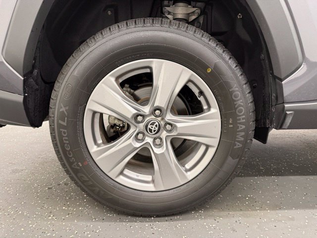 Certified 2025 Toyota RAV4 XLE AWD/4WD image 21