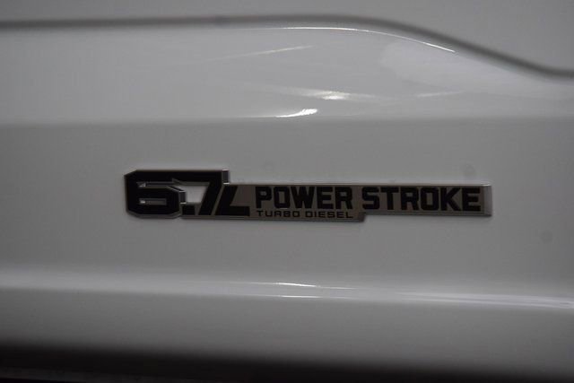Used 2025 Ford F550 4x4 Crew Cab Super Duty image 10