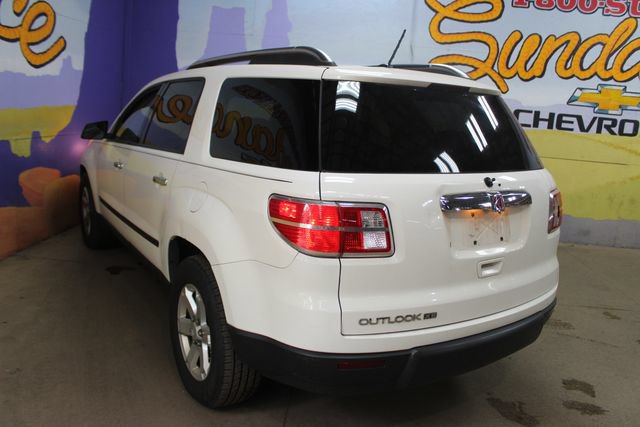 Used 2008 Saturn Outlook XE w/ Preferred Package FWD image 6