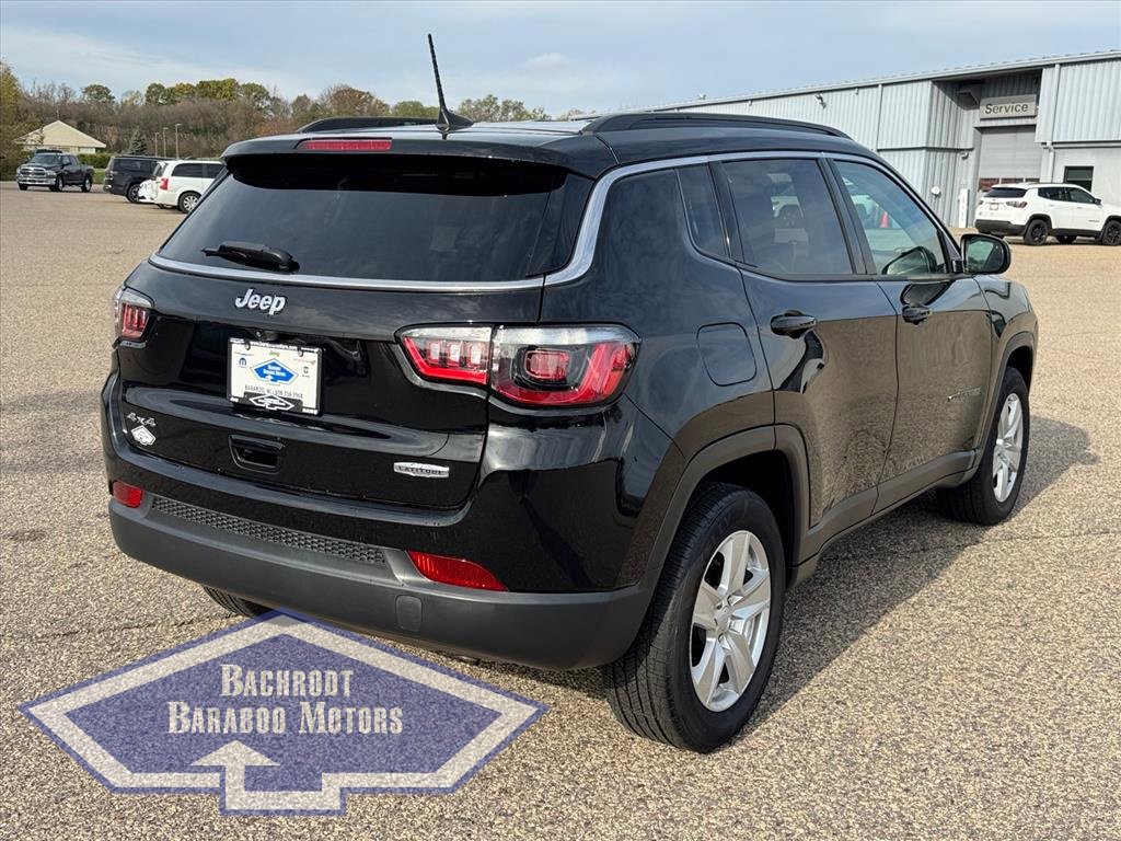 Used 2022 Jeep Compass Latitude image 3