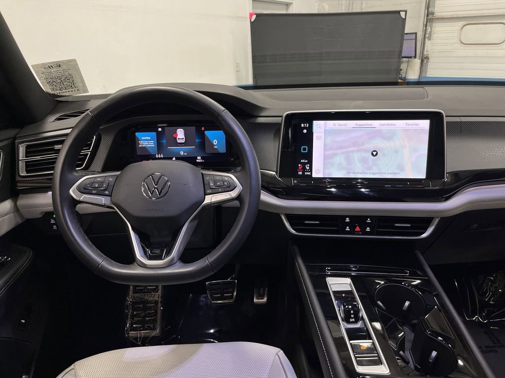 Used 2025 Volkswagen Atlas Cross Sport SEL Premium R-Line image 5