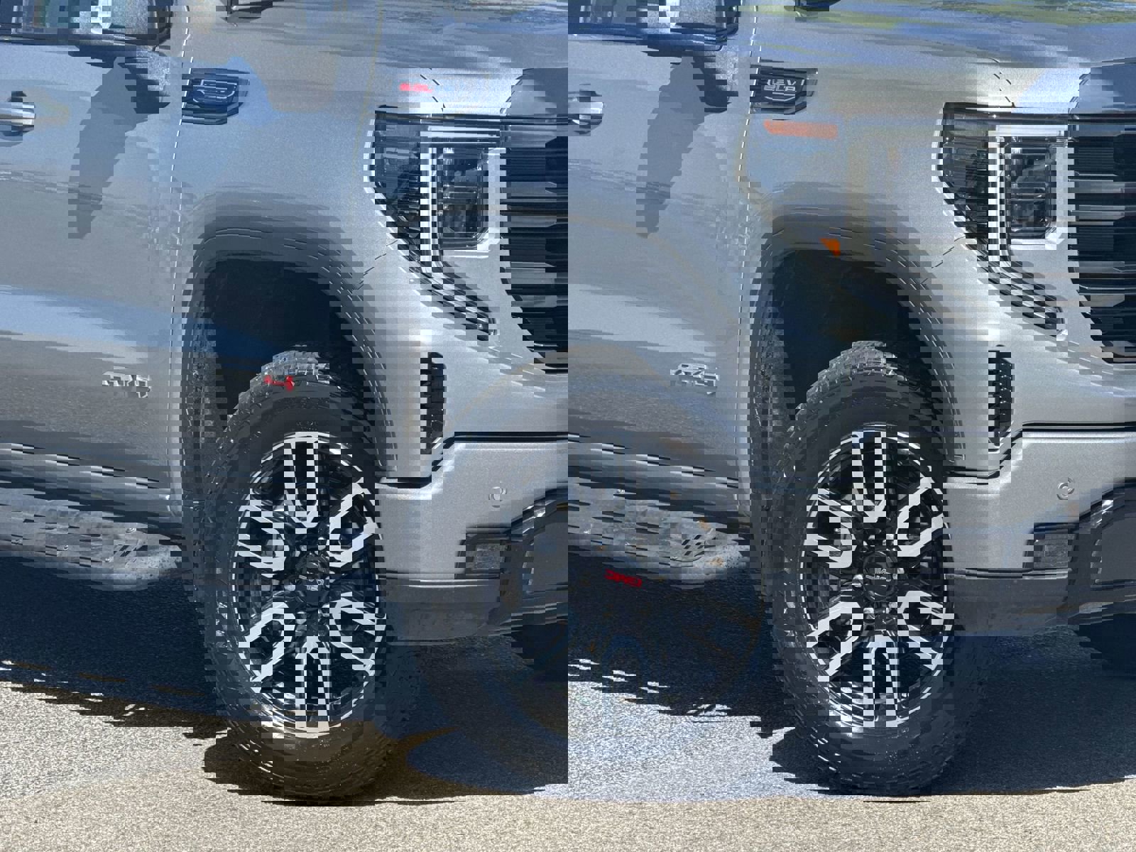 Used 2024 GMC Sierra 1500 AT4 w/ Technology Package image 13