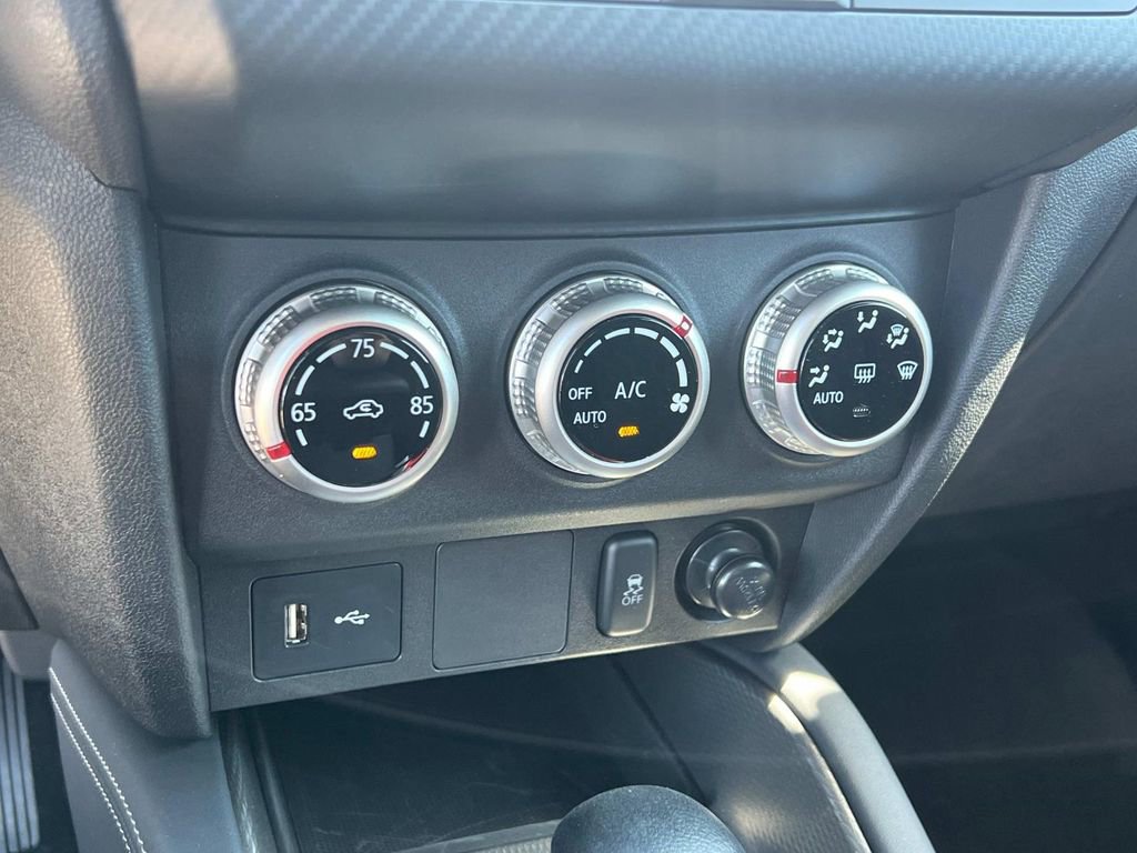 Used 2025 Mitsubishi Outlander Sport SE AWD/4WD image 19