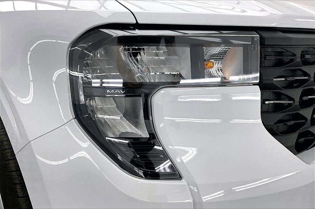 Used 2025 Ford Maverick XLT w/ Equipment Group 302A image 30