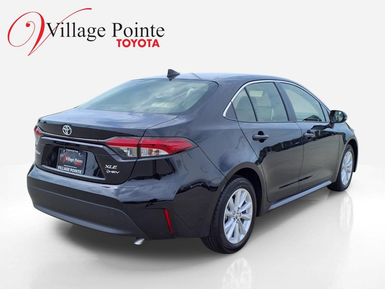 Certified 2026 Toyota Corolla XLE FWD image 5