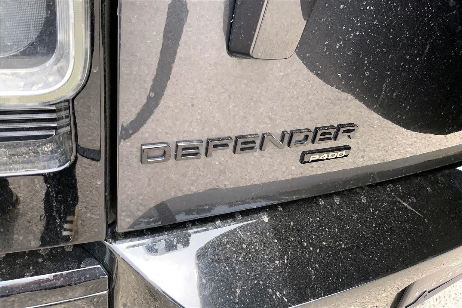 Certified 2023 Land Rover Defender 110 X-Dynamic SE AWD/4WD image 29