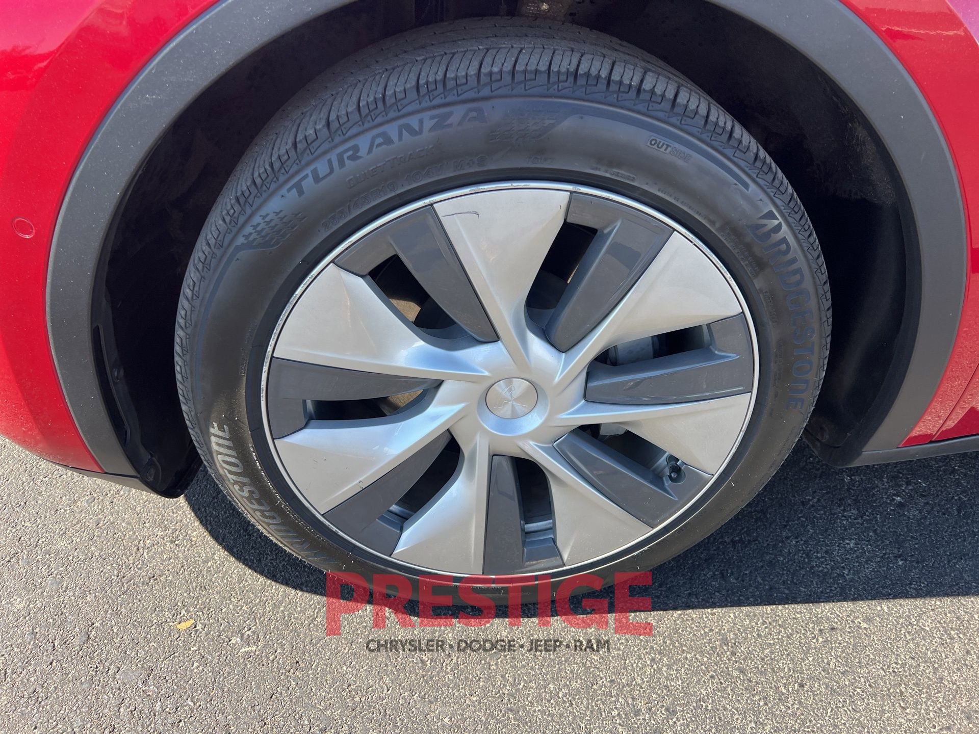 Used 2021 Tesla Model Y Long Range AWD/4WD image 10