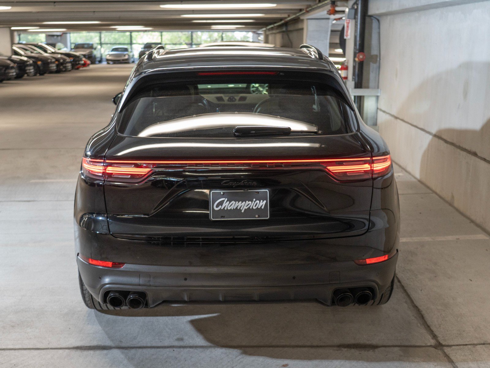 Certified 2023 Porsche Cayenne Platinum Edition AWD/4WD image 11