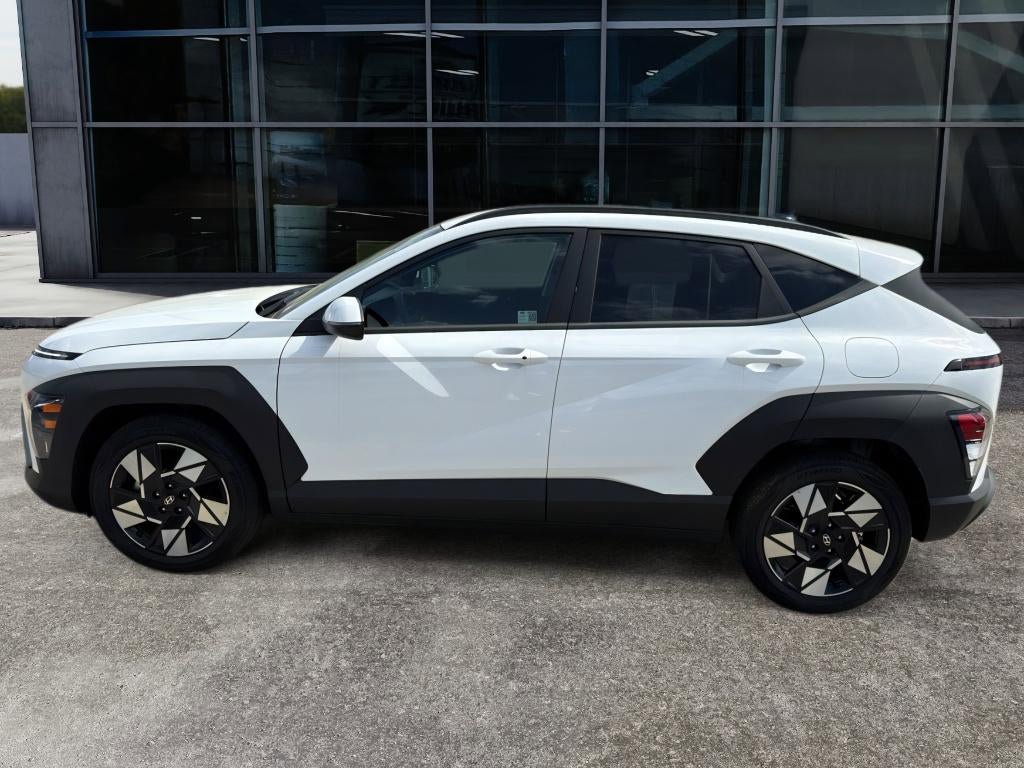Used 2025 Hyundai Kona SEL image 4