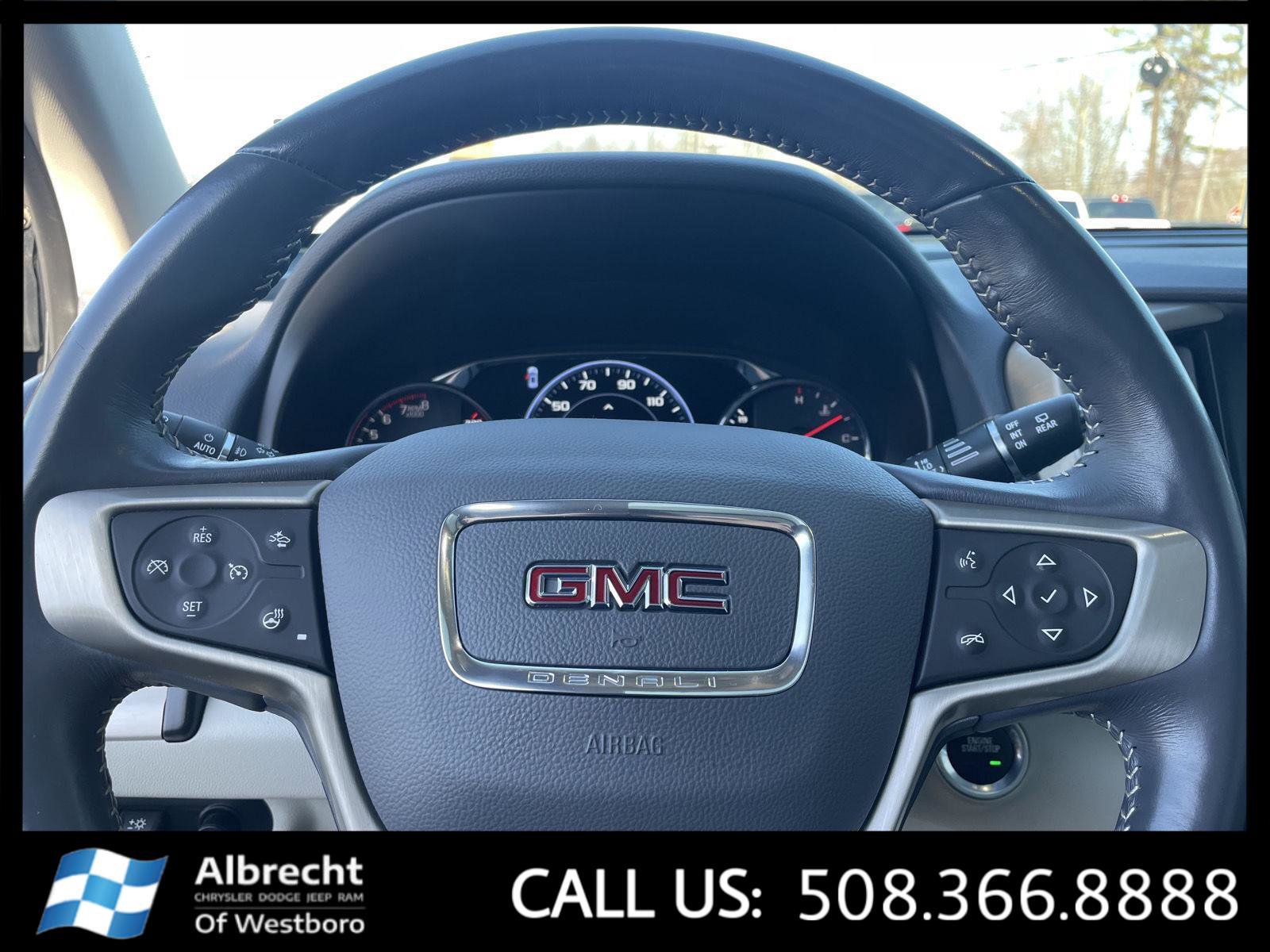 Used 2022 GMC Terrain Denali w/ Denali Premium Package image 27