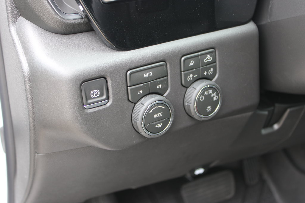 New 2026 Chevrolet Silverado 1500 LT w/ Safety Package AWD/4WD image 18