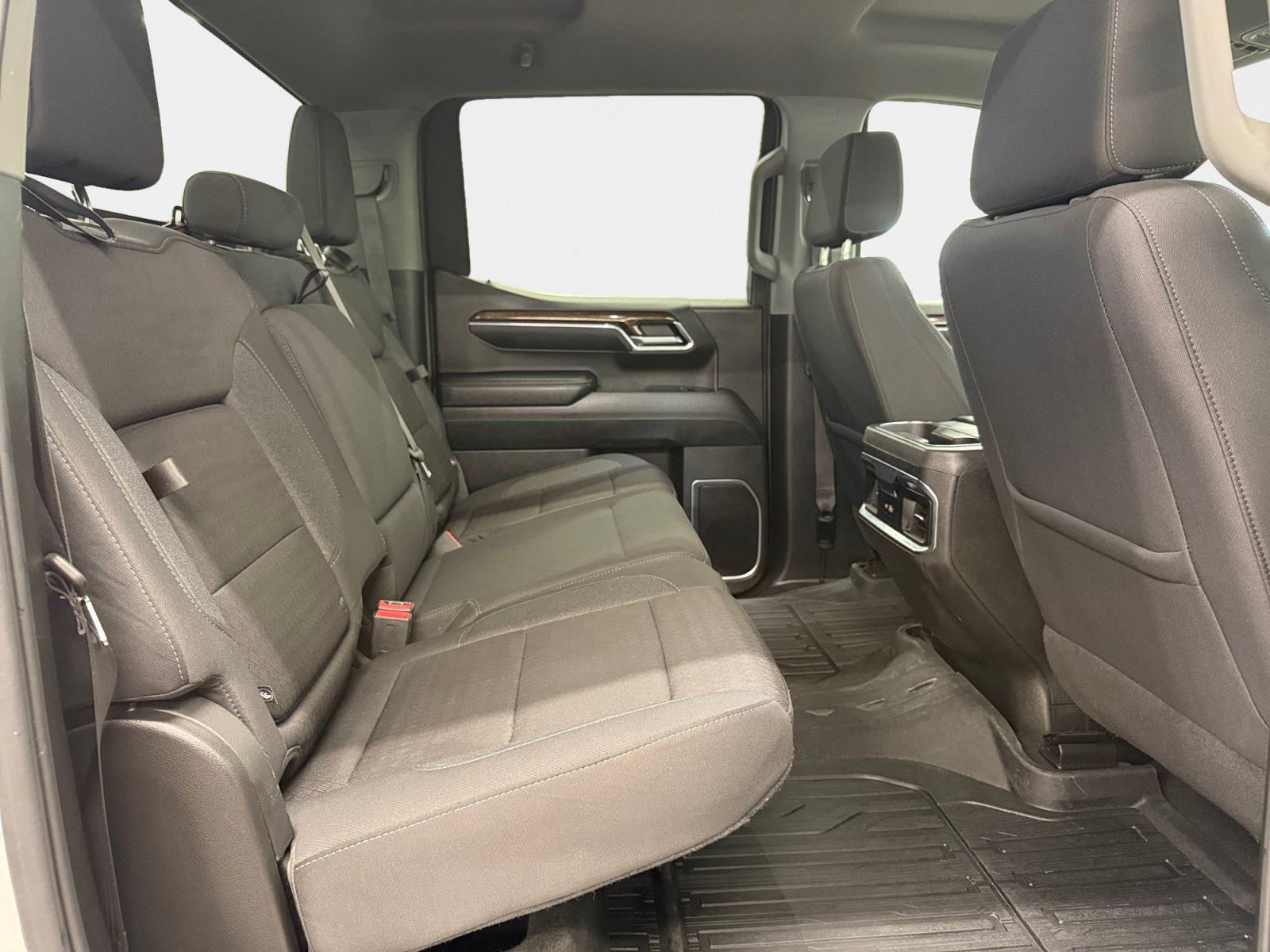 Used 2024 GMC Sierra 1500 Elevation w/ LPO, Elevation Black Package AWD/4WD image 11