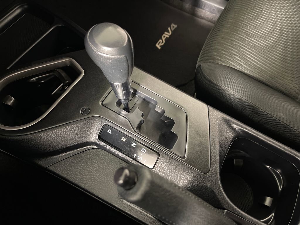 Used 2017 Toyota RAV4 LE w/ Carpet Mat Package FWD image 22