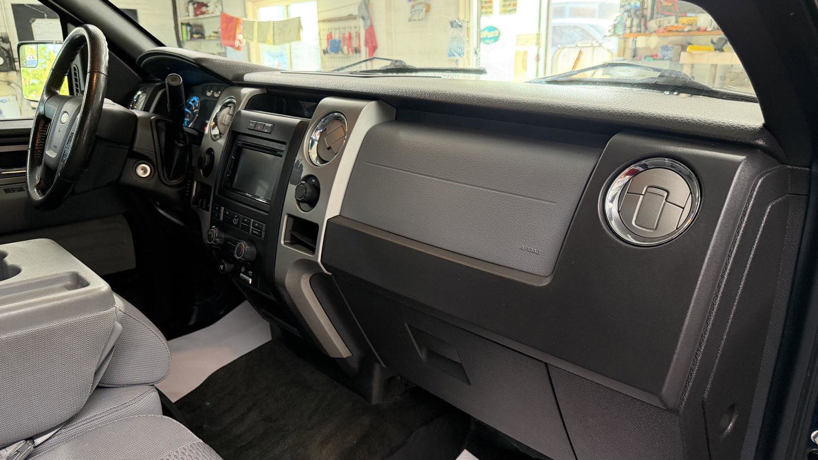 Used 2011 Ford F150 XLT w/ XLT Chrome Pkg image 20