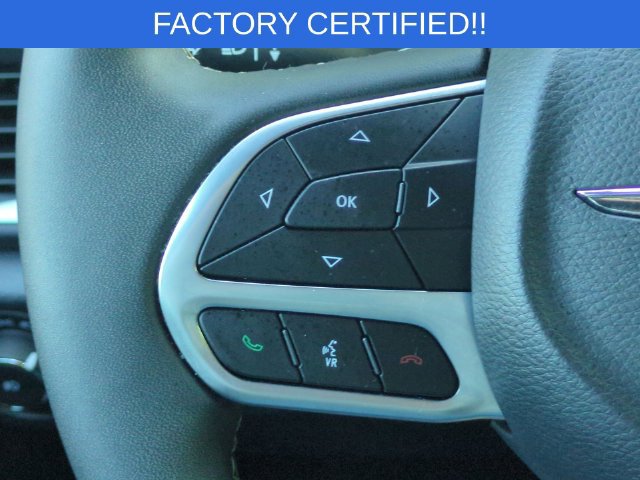 Certified 2026 Chrysler Pacifica Select FWD image 19