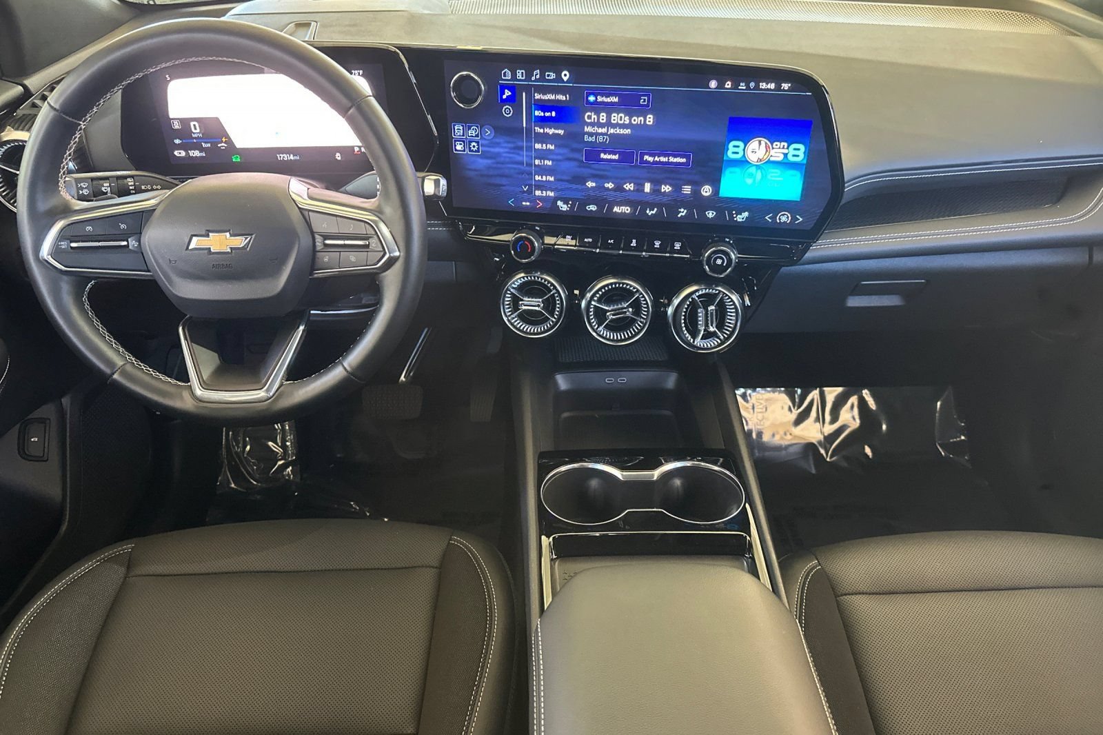 Used 2024 Chevrolet Blazer EV LT AWD/4WD image 15