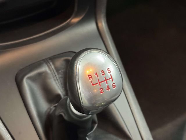 Used 2015 Ford Fiesta ST FWD image 39
