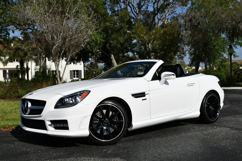 Used 2015 Mercedes-Benz SLK 350 image 21